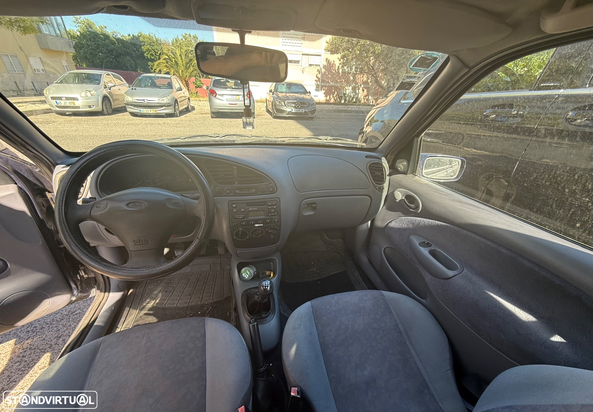 Ford Fiesta 1.8 D Studio - 4
