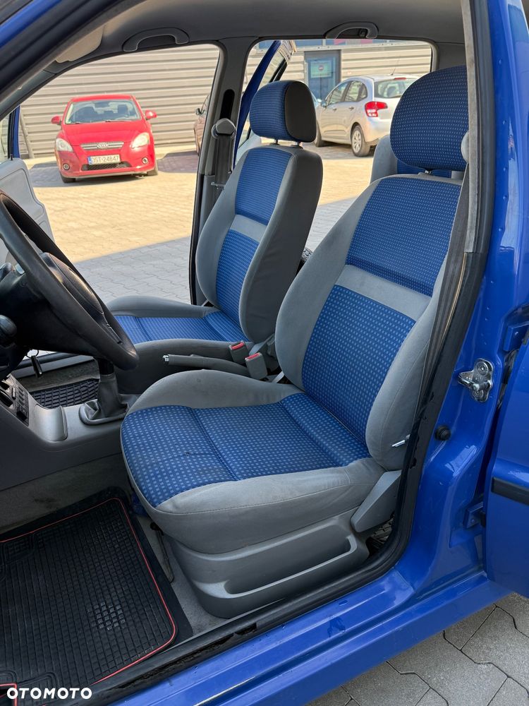 Volkswagen Polo 1.4 16V Trendline - 20