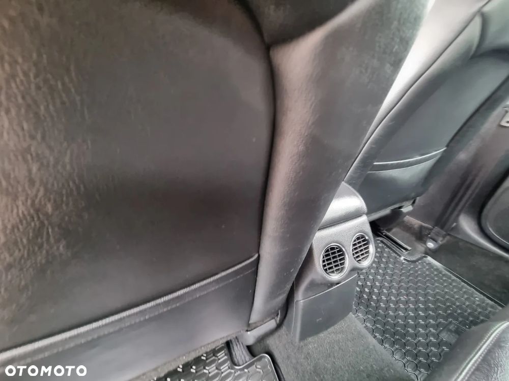 Peugeot 308 1.6 Premium Plus - 20