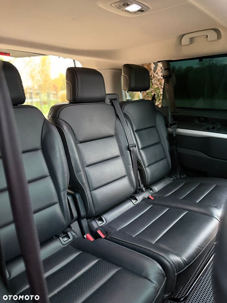 Peugeot Traveller - 11