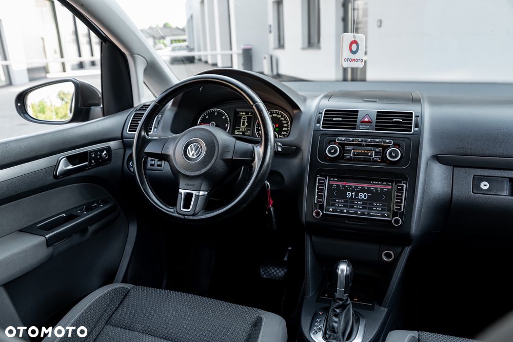 Volkswagen Touran 2.0 TDI DPF DSG Highline - 26