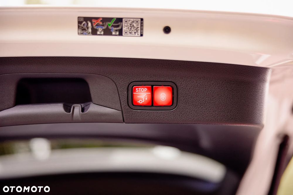 Mercedes-Benz GLE - 17