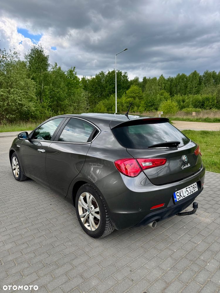 Alfa Romeo Giulietta 1.6 JTDM 16V - 5
