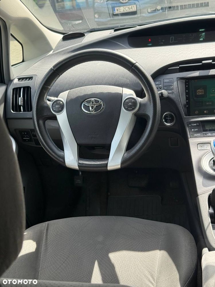 Toyota Prius - 8