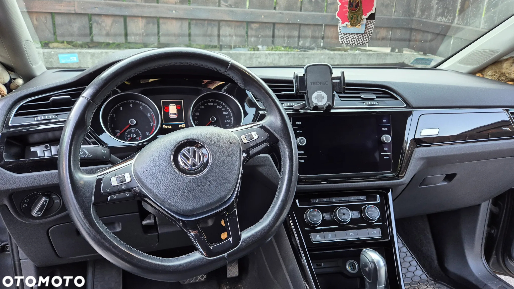 Volkswagen Touran - 14