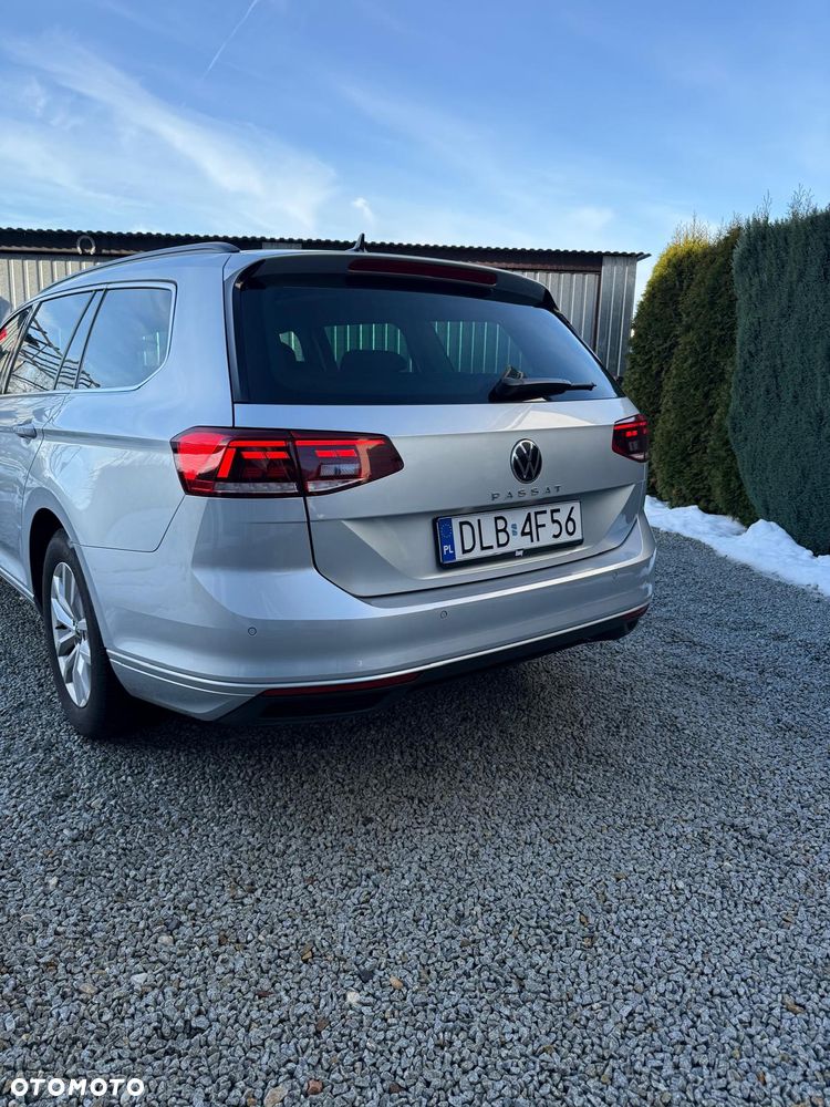 Volkswagen Passat 2.0 TDI SCR DSG - 4