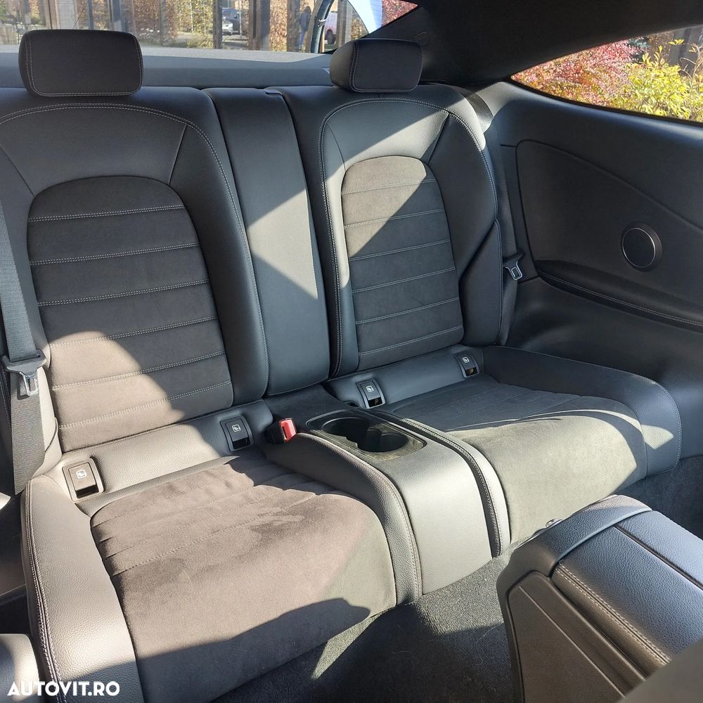 Mercedes-Benz C 200 Cabrio 9G-TRONIC AMG Line - 22