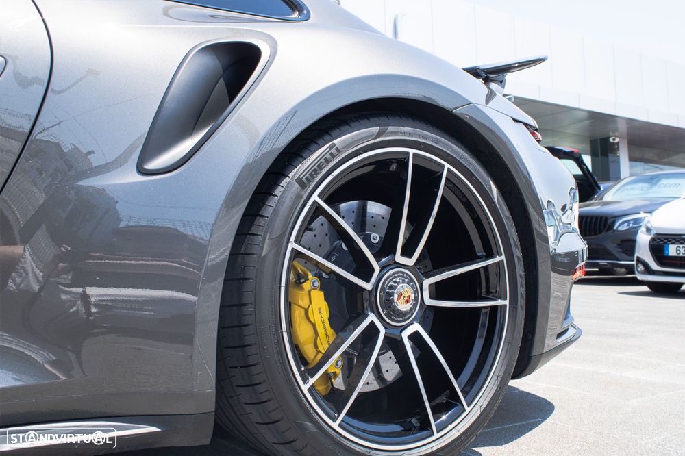 Porsche 911 (992) Turbo S PDK - 21