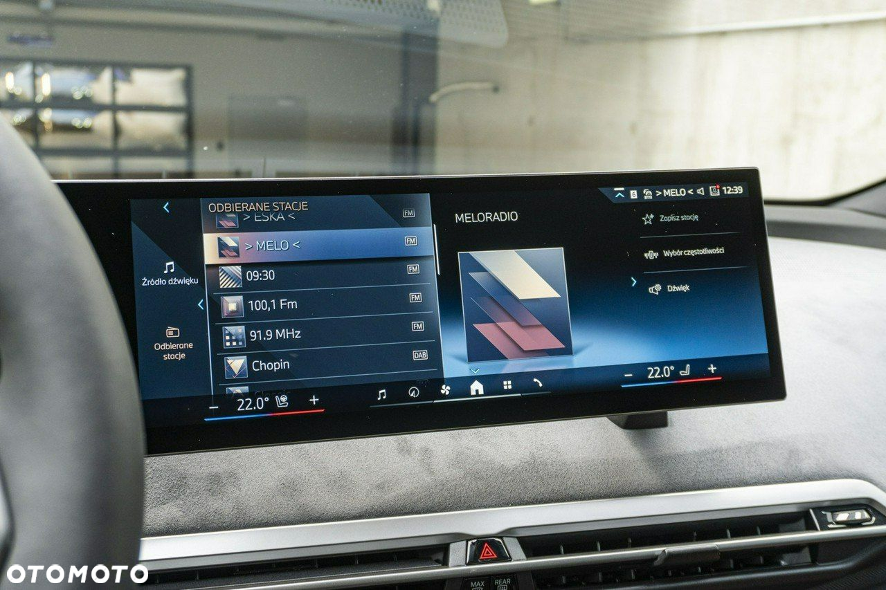 BMW iX - 25