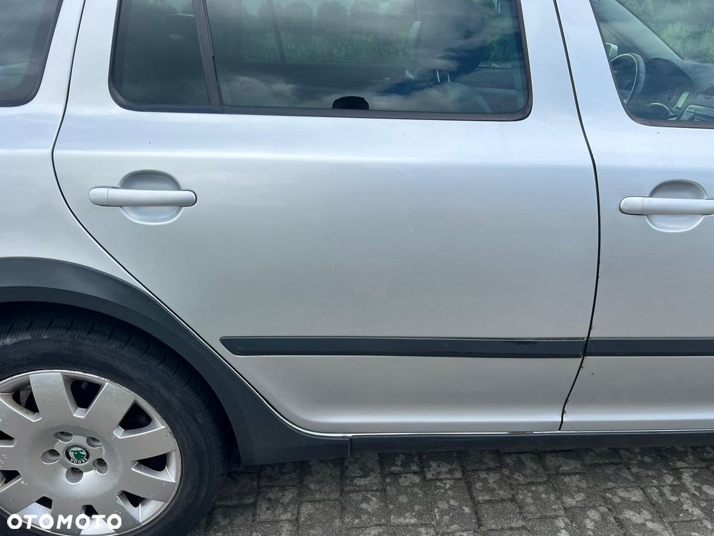 Skoda Octavia 2.0 TDI DPF Scout 4x4 - 11
