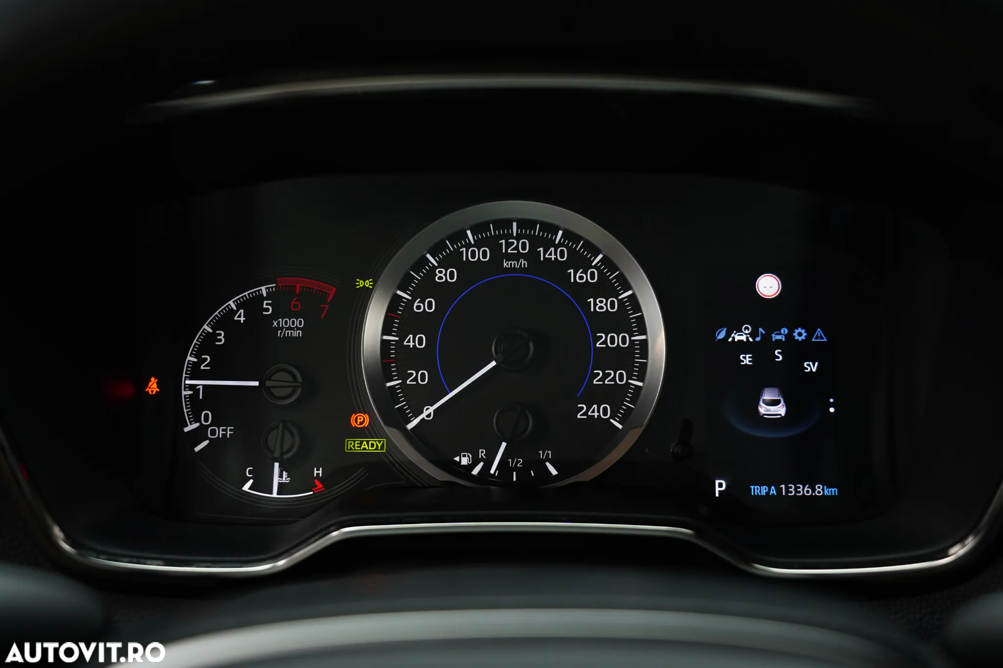 Toyota Corolla 1.8 HSD Dynamic - 31