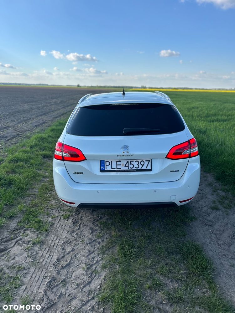 Peugeot 308 ver-bluehdi-150-stop-start-allure - 4