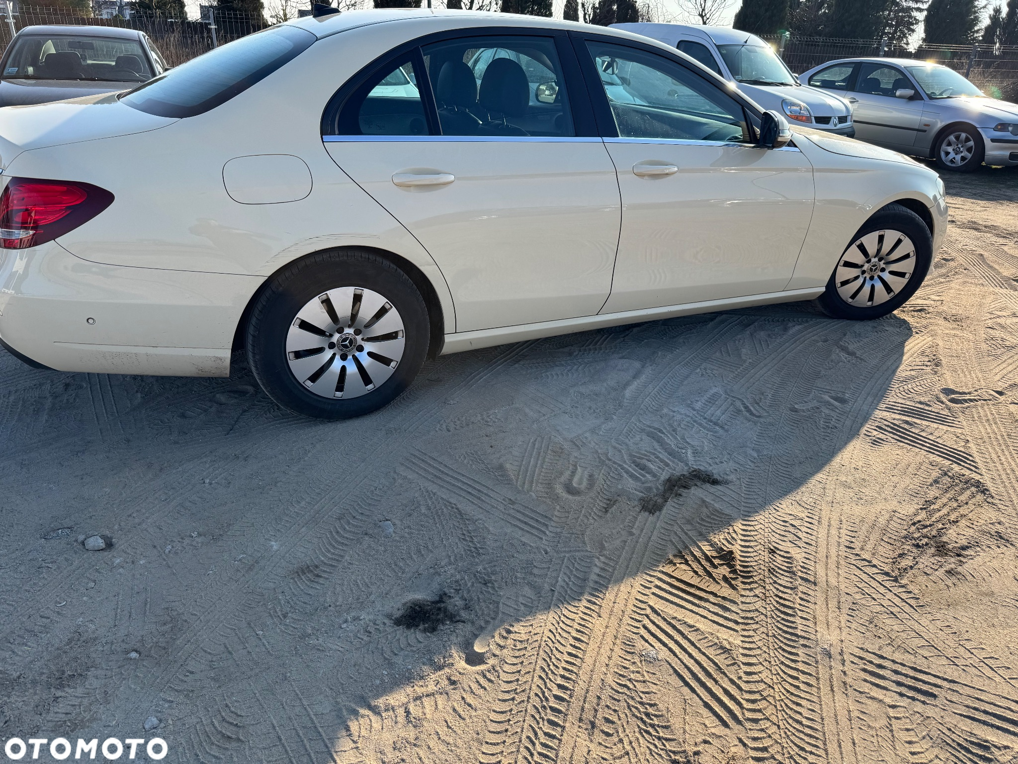 Mercedes-Benz Klasa E 200 d 9G-TRONIC Avantgarde - 28