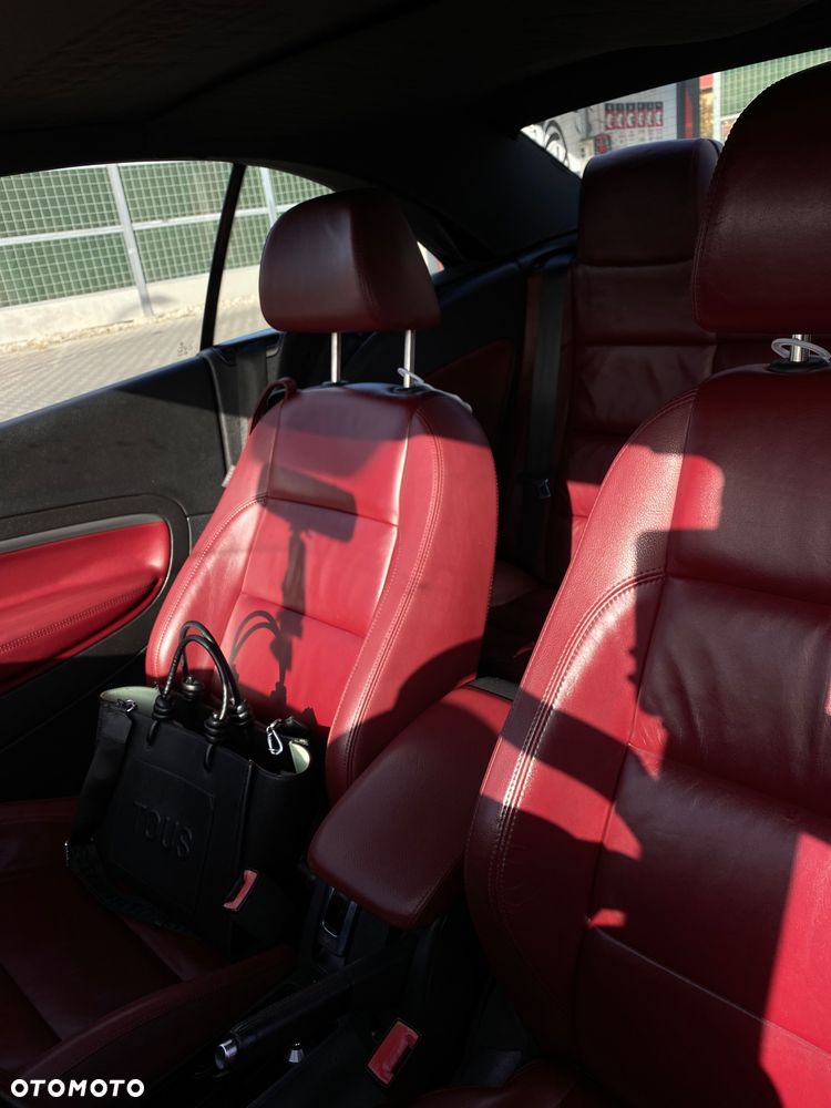 Volkswagen Eos 2010 photo 5