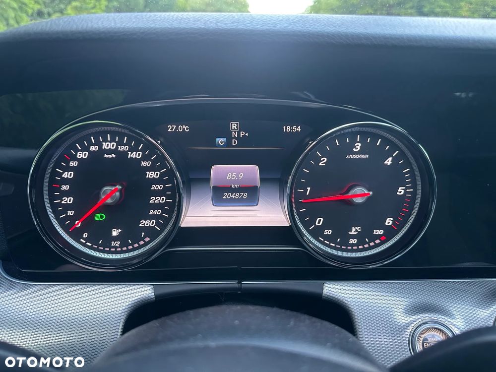 Mercedes-Benz Klasa E 220 d 9G-TRONIC - 20