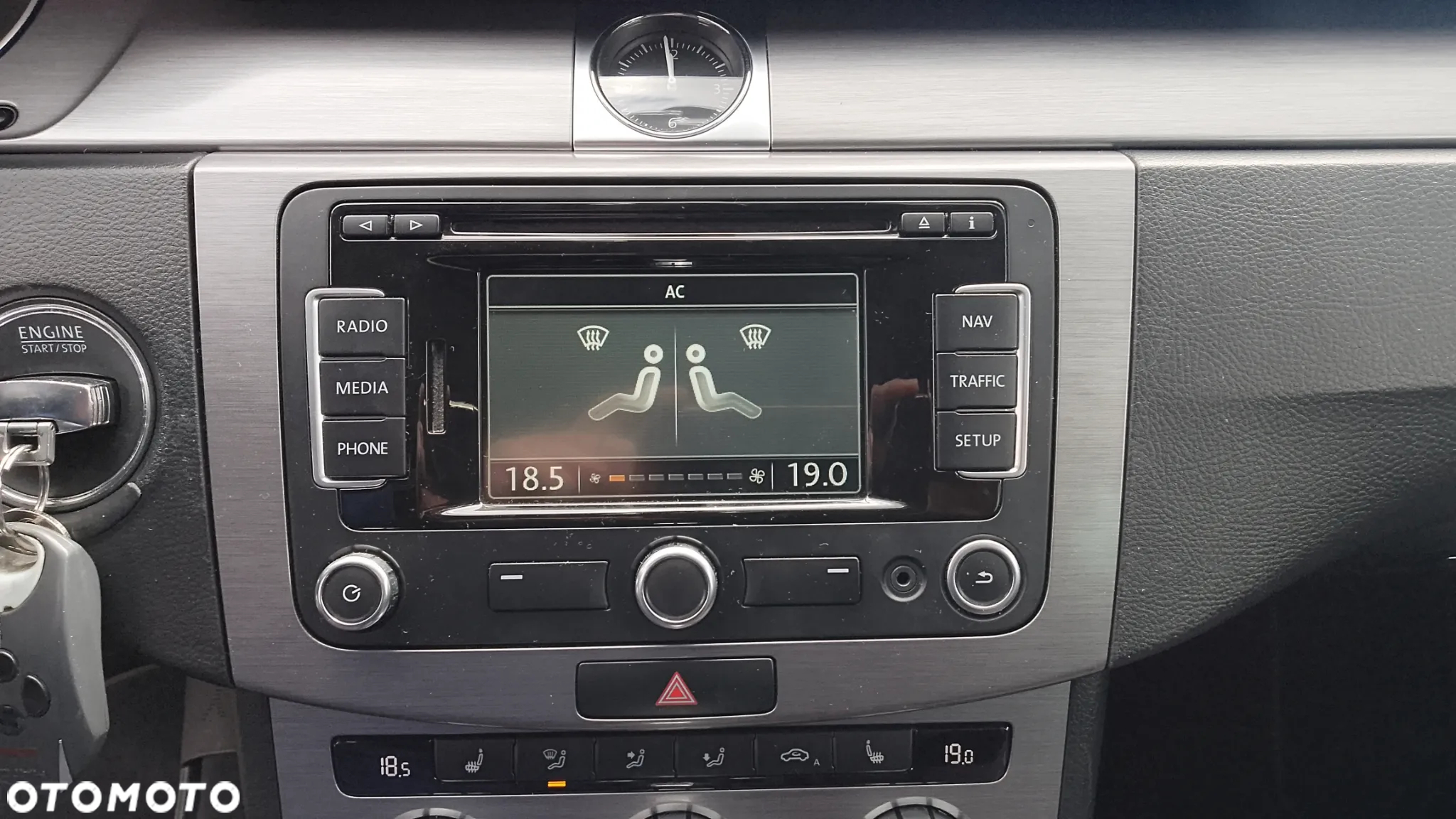 Volkswagen Passat 2.0 TDI Comfortline DSG - 32
