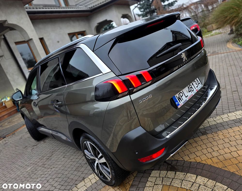 Peugeot 5008 - 1