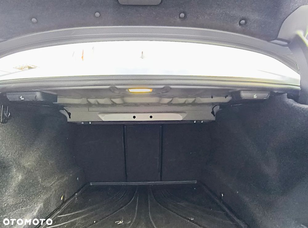 BMW Seria 5 520d M Sport - 10