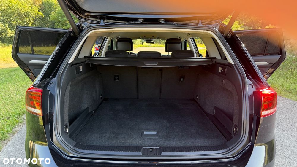 Volkswagen Passat 2.0 TDI SCR DSG - 38