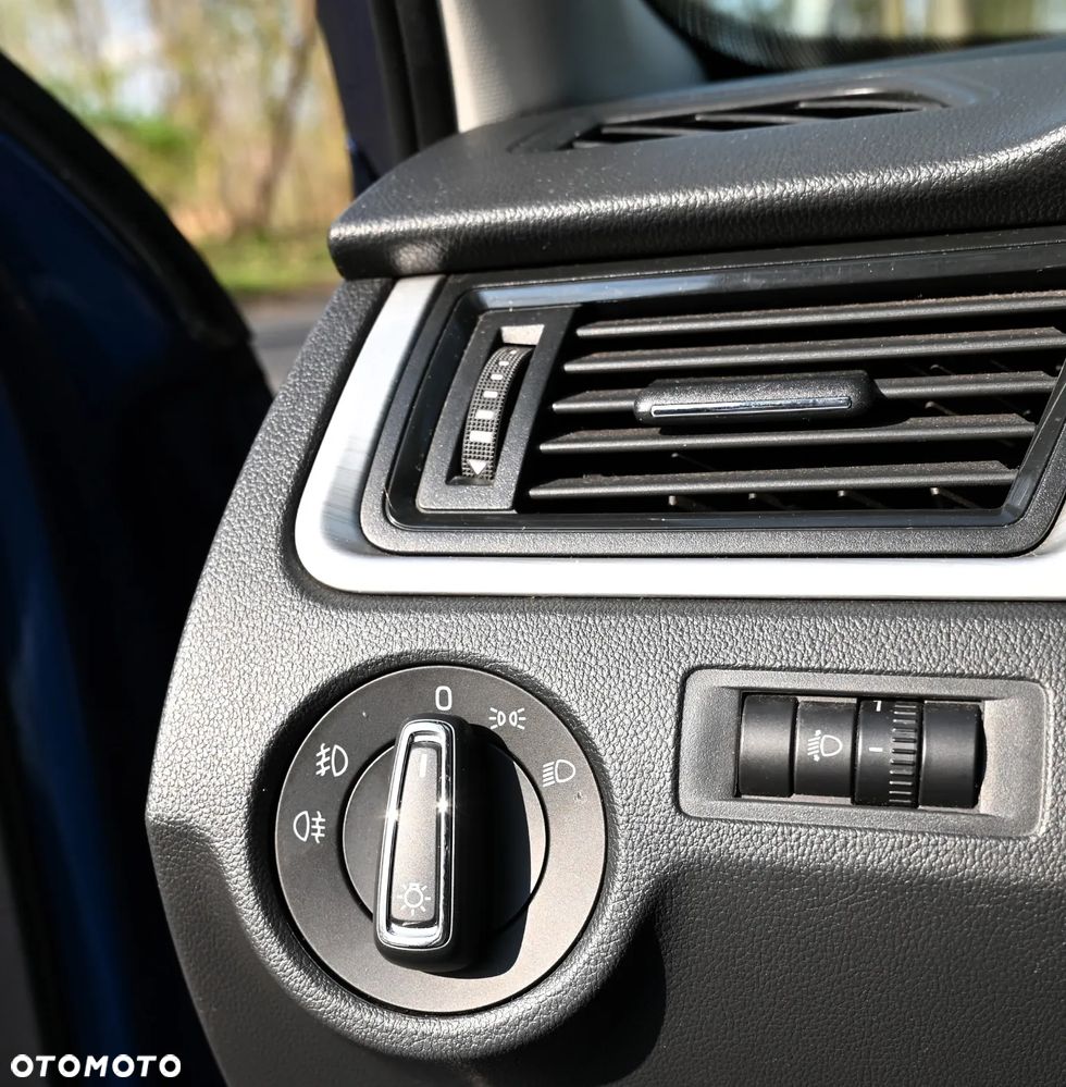 Skoda RAPID - 24