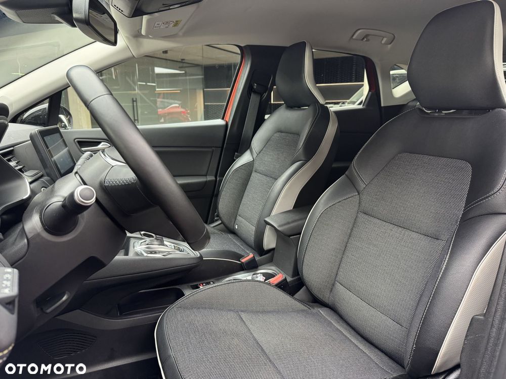 Renault Captur 1.6 E-TECH Plug-In Intens - 12