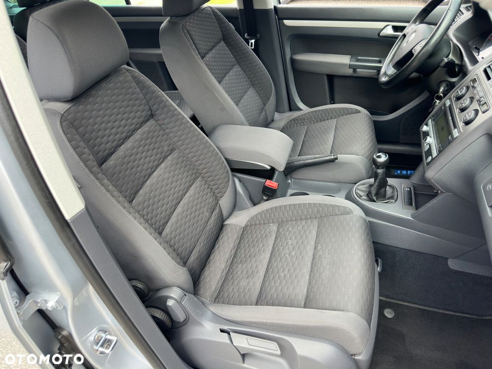 Volkswagen Touran 1.6 Trendline - 22