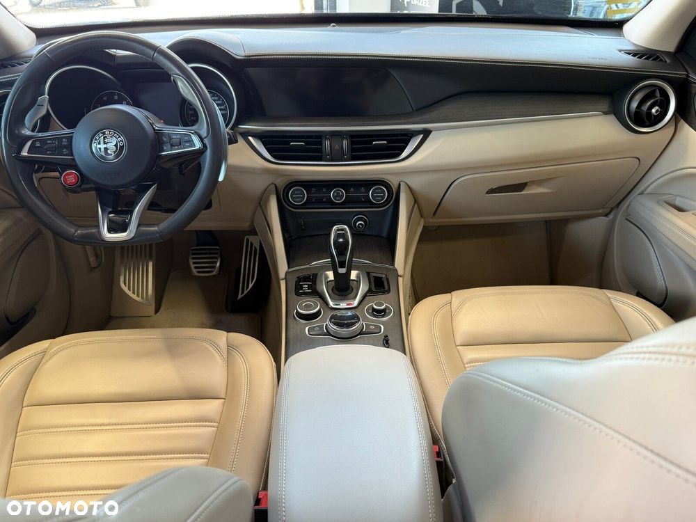 Alfa Romeo Stelvio 2020