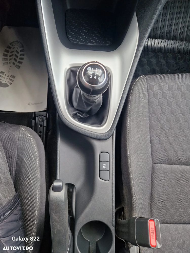 Toyota Yaris 1.5 MT Active - 18