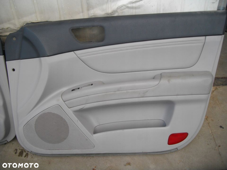 Tapicerka HYUNDAI SONATA NF 5 V boczki drzwi sedan komplet - 3