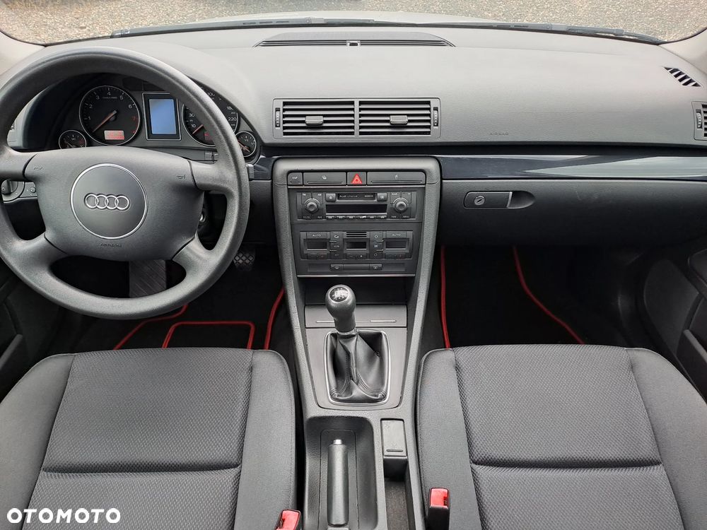 Audi A4 Limousine - 14