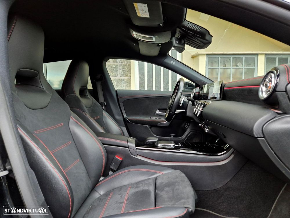 Mercedes-Benz CLA 250 e Shooting Brake AMG Line - 12