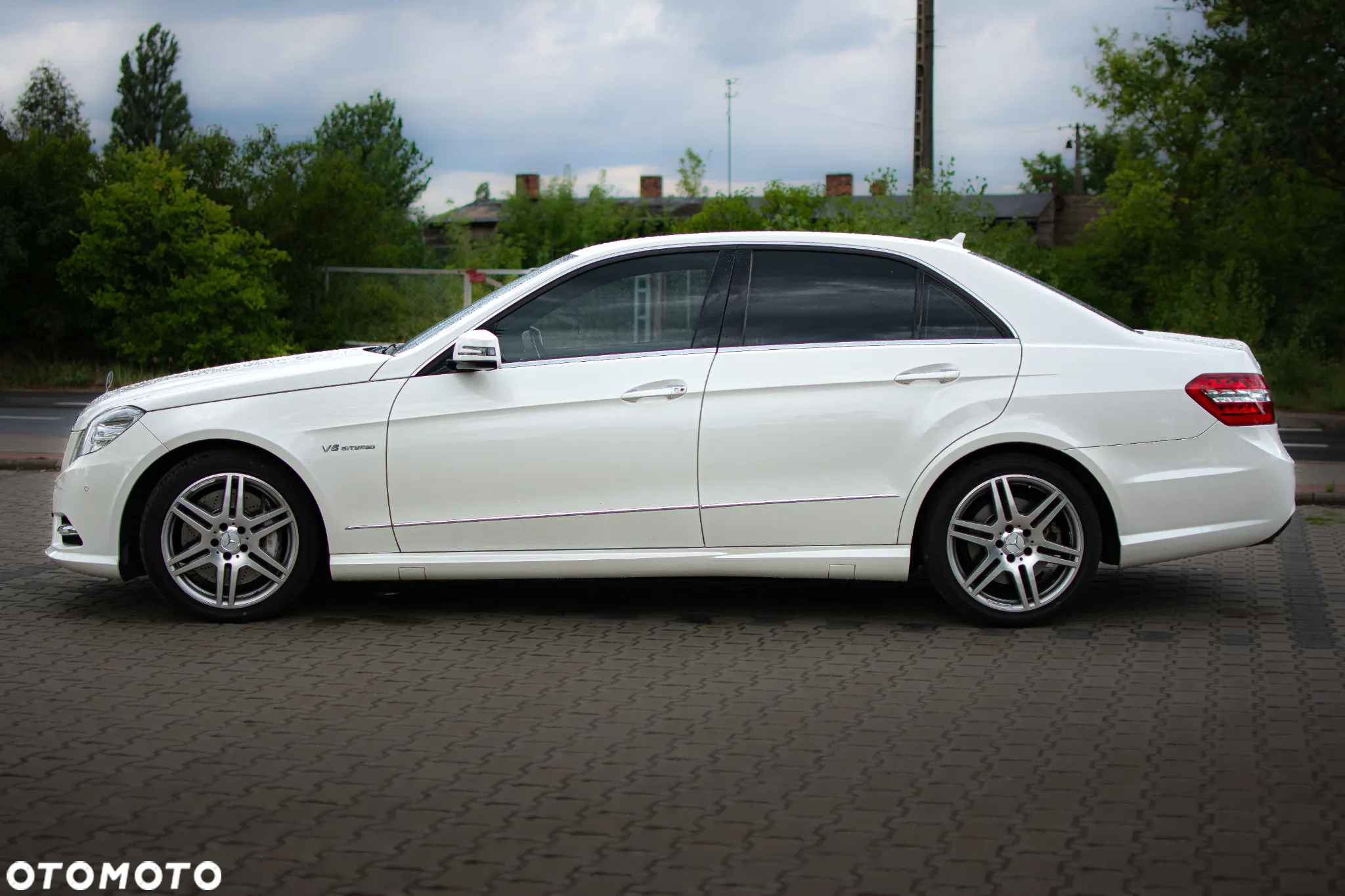 Mercedes-Benz Klasa E 500 BlueEffICIENCY Avantgarde - 4