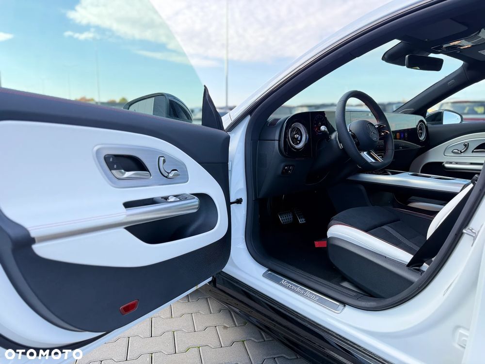 Mercedes-Benz CLA 200 - 17