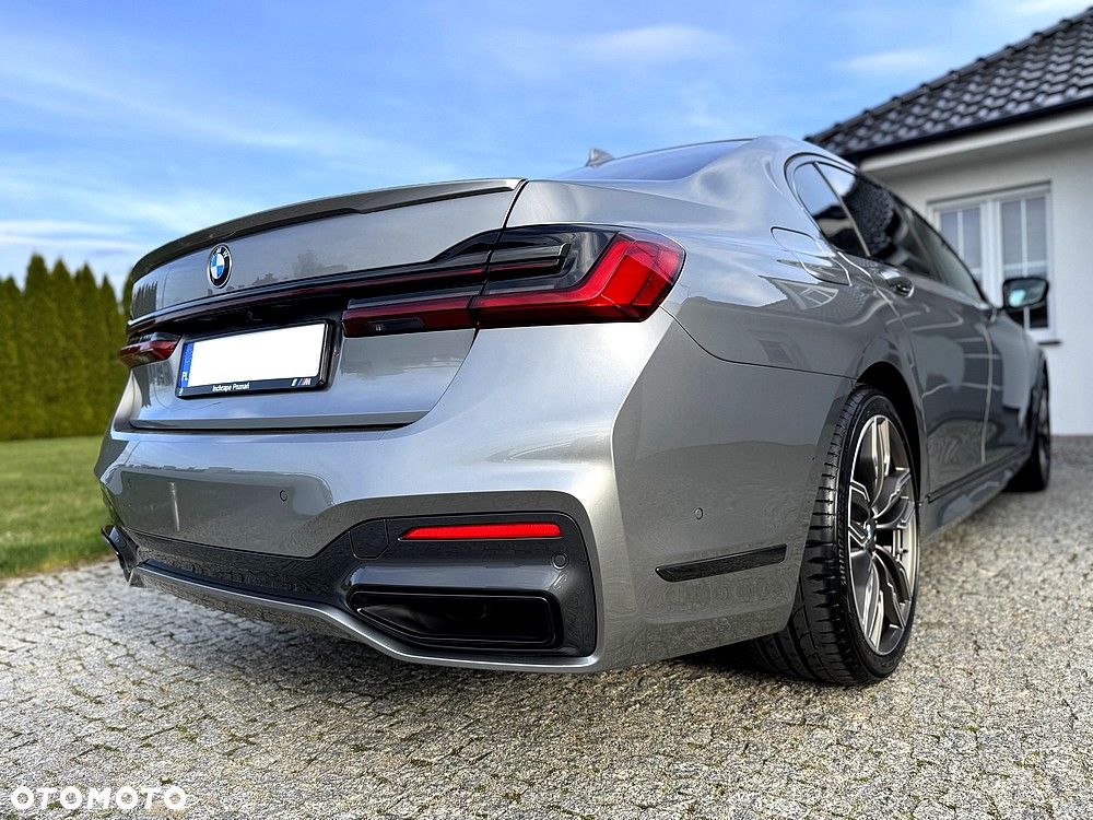 BMW Seria 7 750Ld xDrive sport - 13