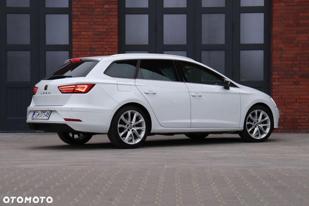 Seat Leon 2.0 TDI DSG Xcellence - 13
