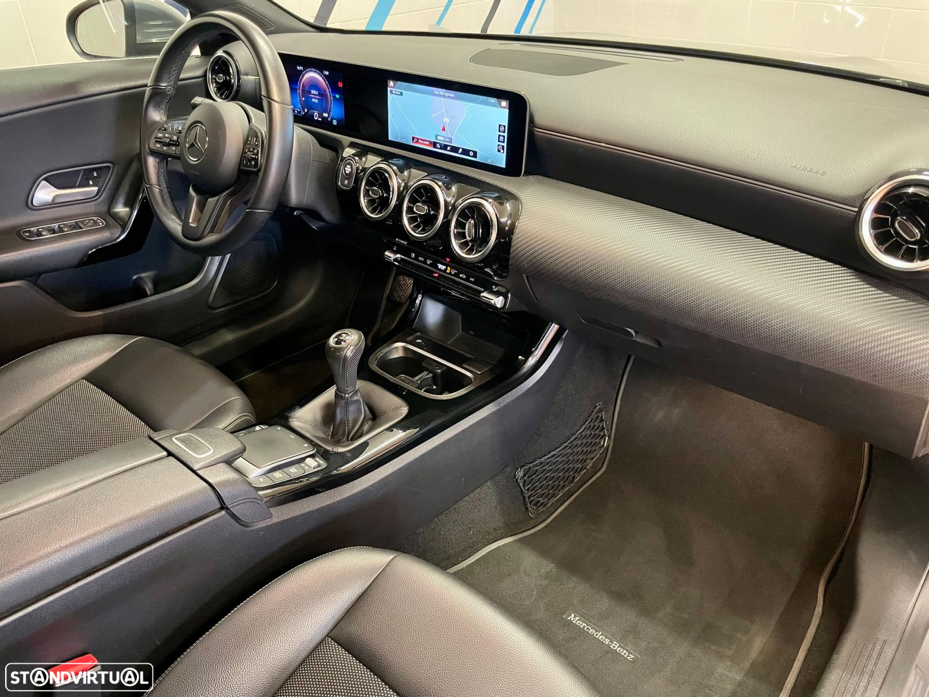 Mercedes-Benz CLA 180 Progressive - 39