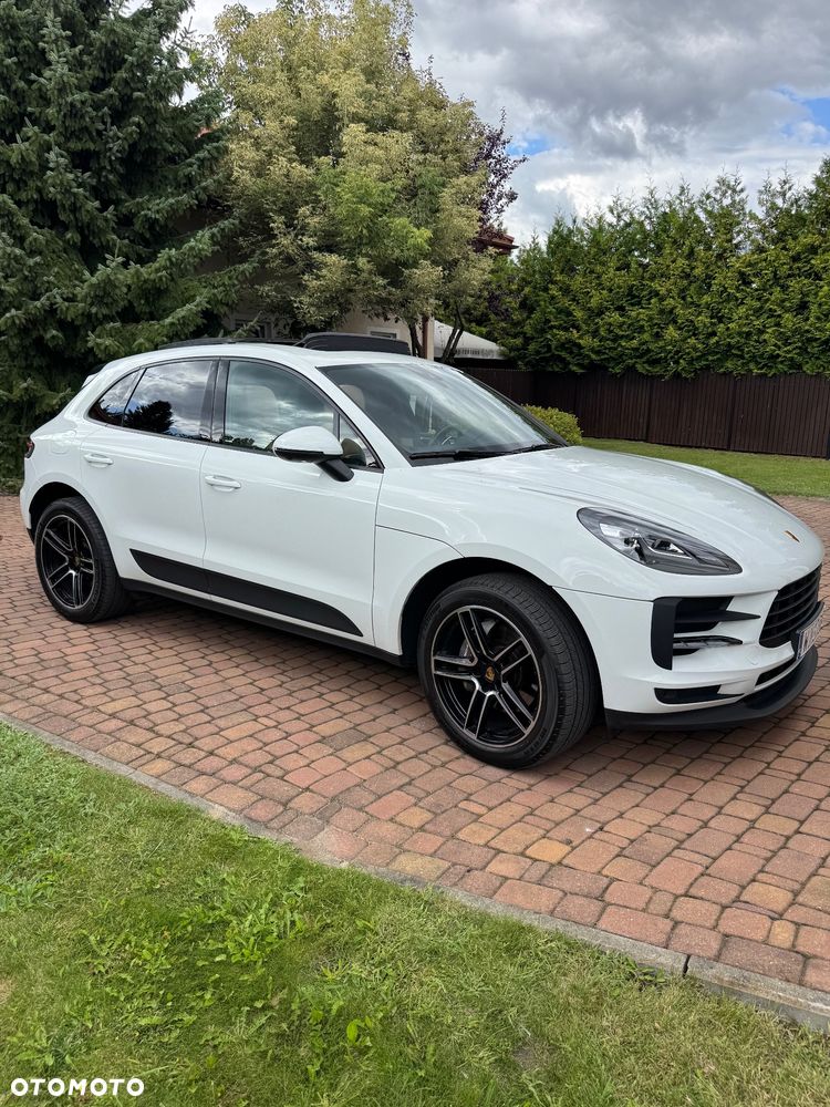 Porsche Macan Standard - 2
