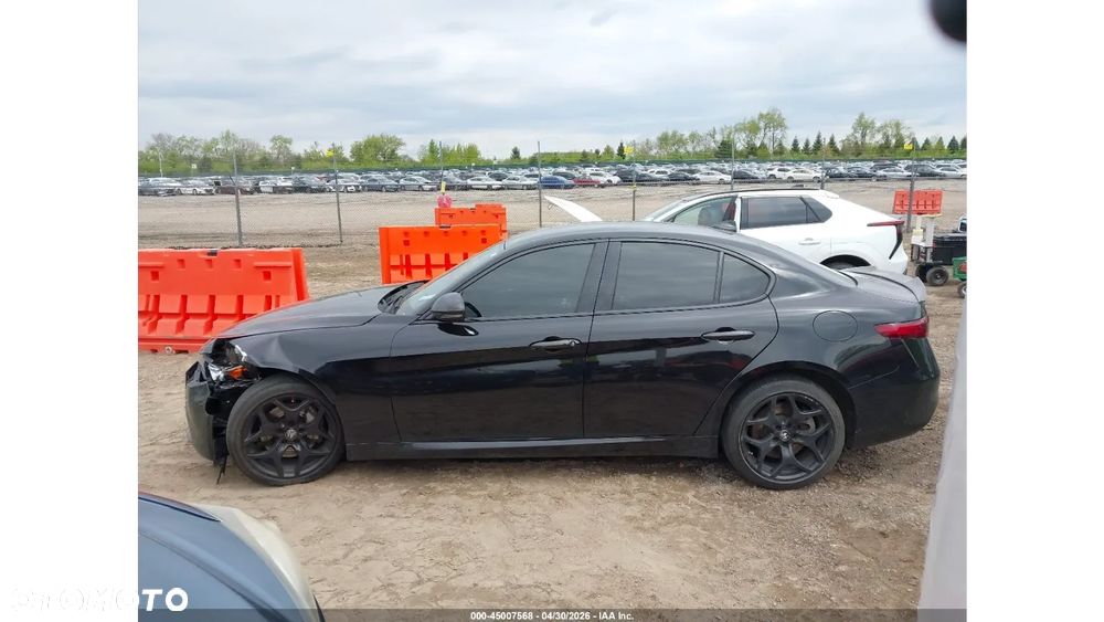 Alfa Romeo Giulia 2.0 Turbo 16V AT8-Q4 Ti - 5