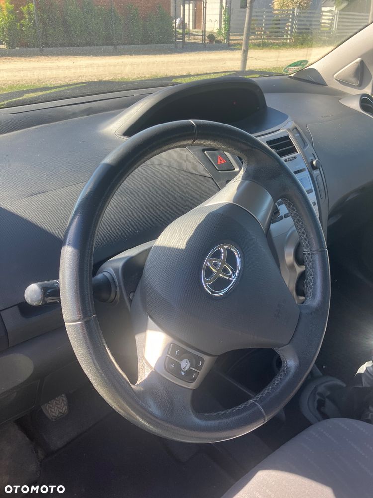 Toyota Yaris 1.33 Sol - 18