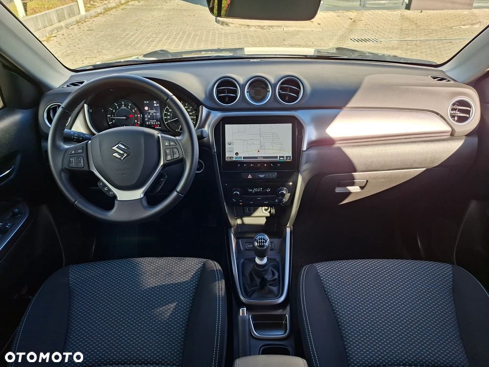 Suzuki Vitara 1.4 Boosterjet mHEV Premium Plus 2WD - 12