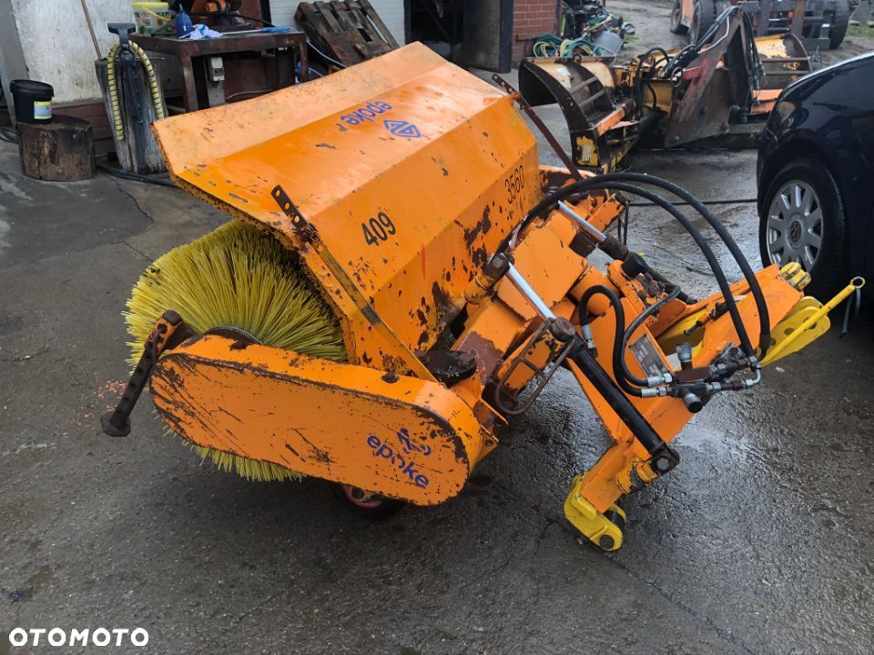 Zamiatarka odśnieżarka szczotka hydrauliczna do liści błota śniegu Epoke Kubota Iseki - 1
