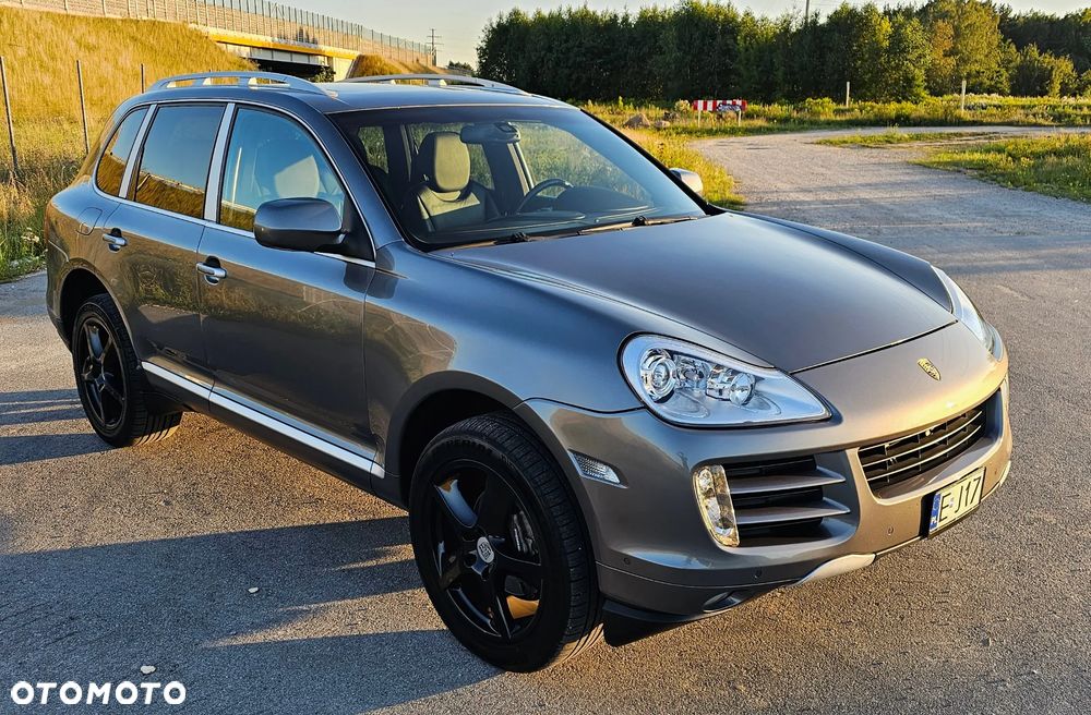 Porsche Cayenne - 6