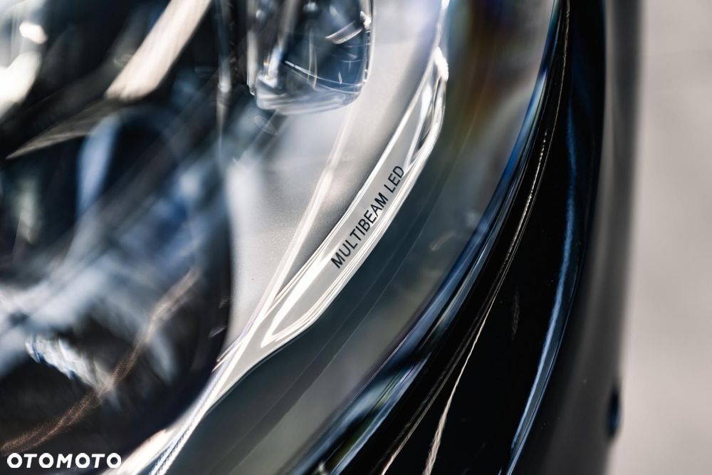Mercedes-Benz Klasa C 43 AMG 4MATIC - 40