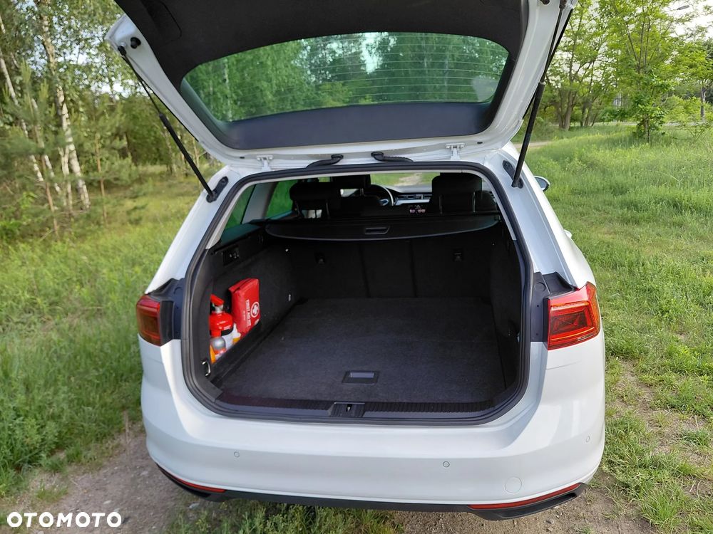 Volkswagen Passat 2.0 TDI Business DSG - 11