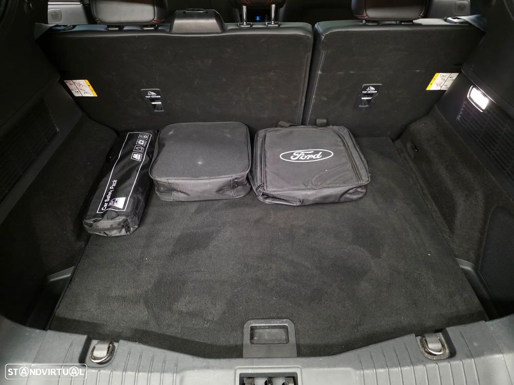 Ford Mustang Mach-E AWD PREMIUM - 12