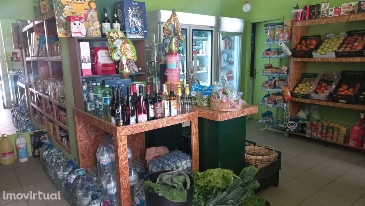 Trespasse: Minimercado nos Altos, Maia - Grande imagem: 3/6