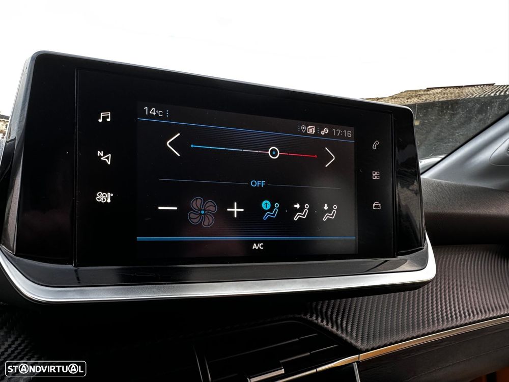 Peugeot 208 1.2 PureTech Active Pack - 27