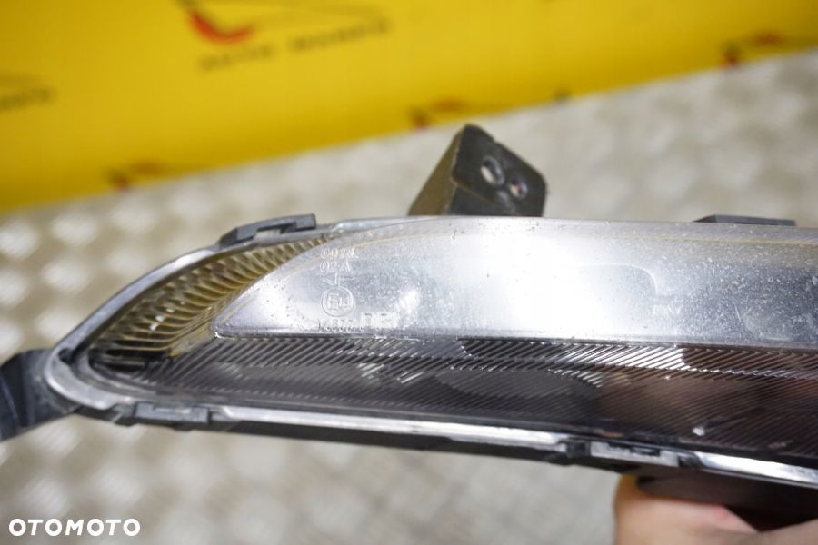 HYUNDAI SONATA 2016 - LAMPA LED DRL HALOGEN PRZÓD PRAWA USA - 9