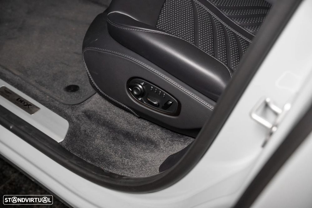 Aston Martin DBX 707 - 15