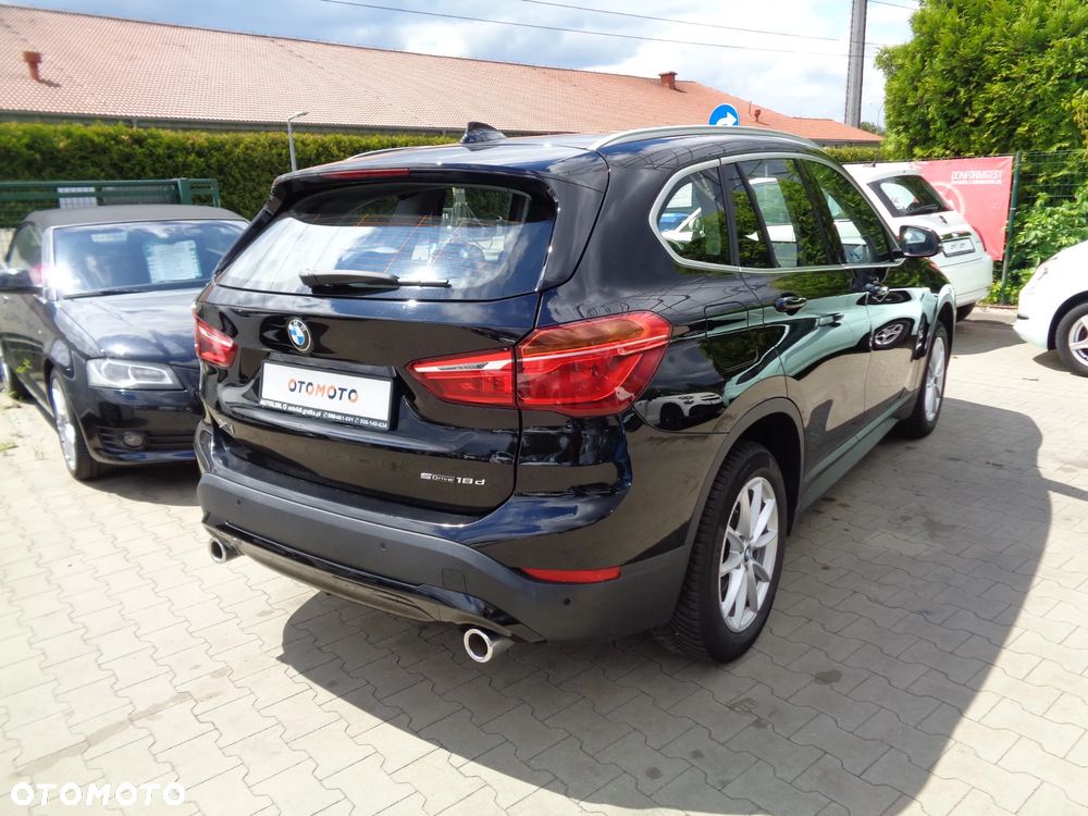 BMW X1 sDrive18d Sport Line - 9